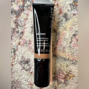 NIB Mary Kay CC CREAM VERY DEEP